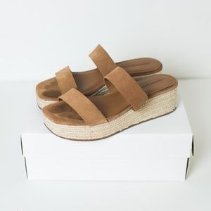 Treasure & Bond Tan Fatima Platform Slide Sandal
